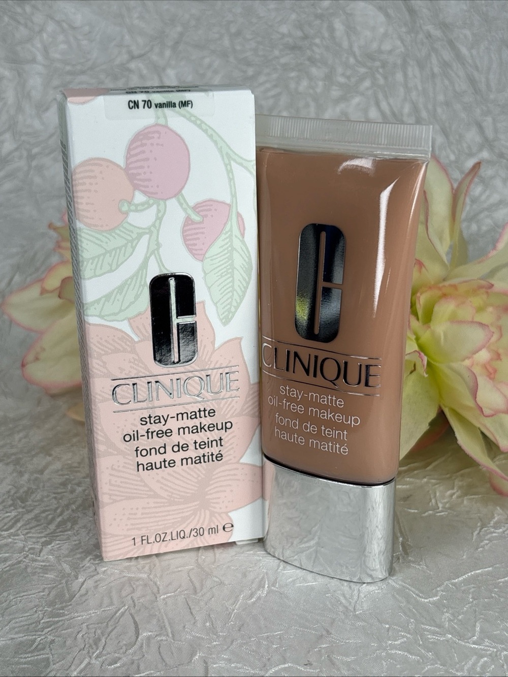 CLINIQUE Stay-matte Oil-free Makeup ~ CN 70 Vanilla ~ Full Size NIB